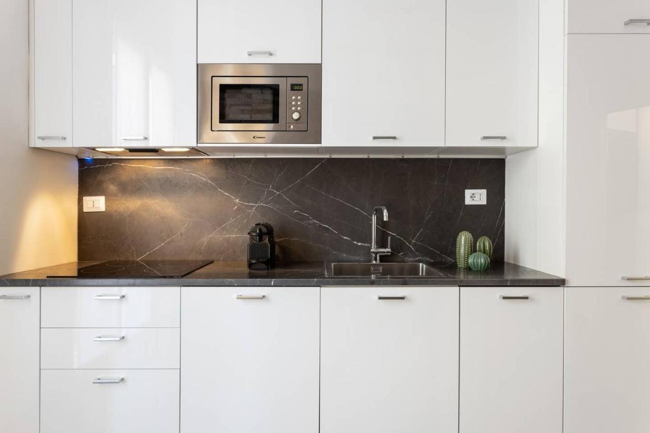 米兰Modern And New Flat In Duomo Area公寓 外观 照片