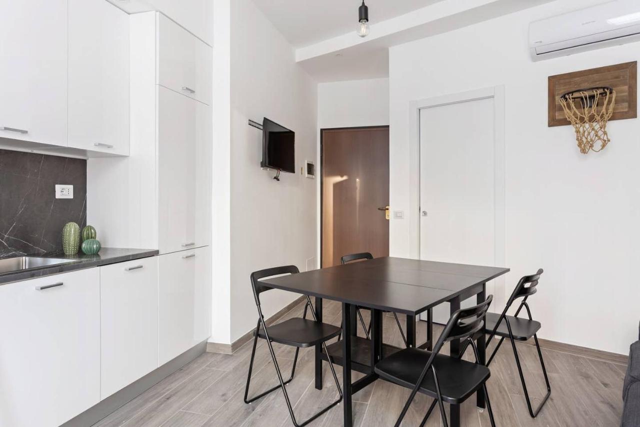 米兰Modern And New Flat In Duomo Area公寓 外观 照片