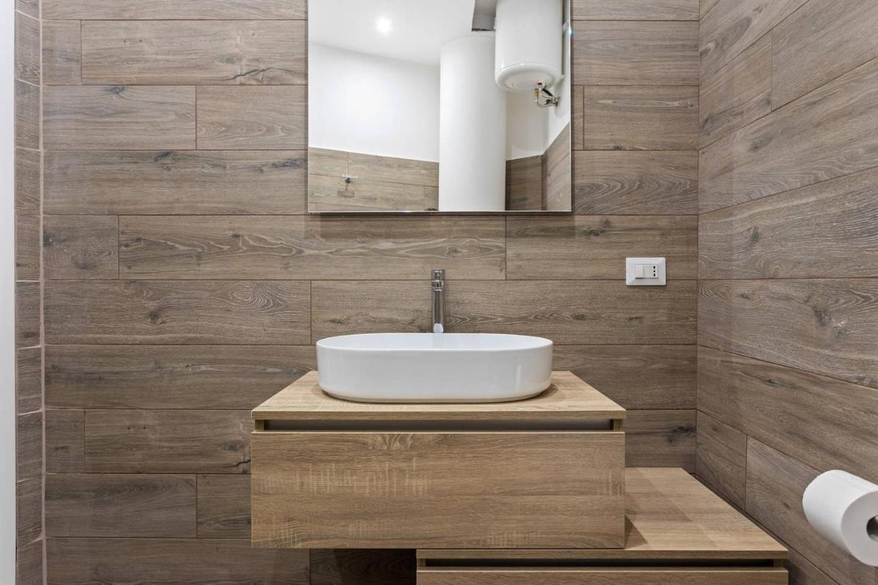 米兰Modern And New Flat In Duomo Area公寓 外观 照片