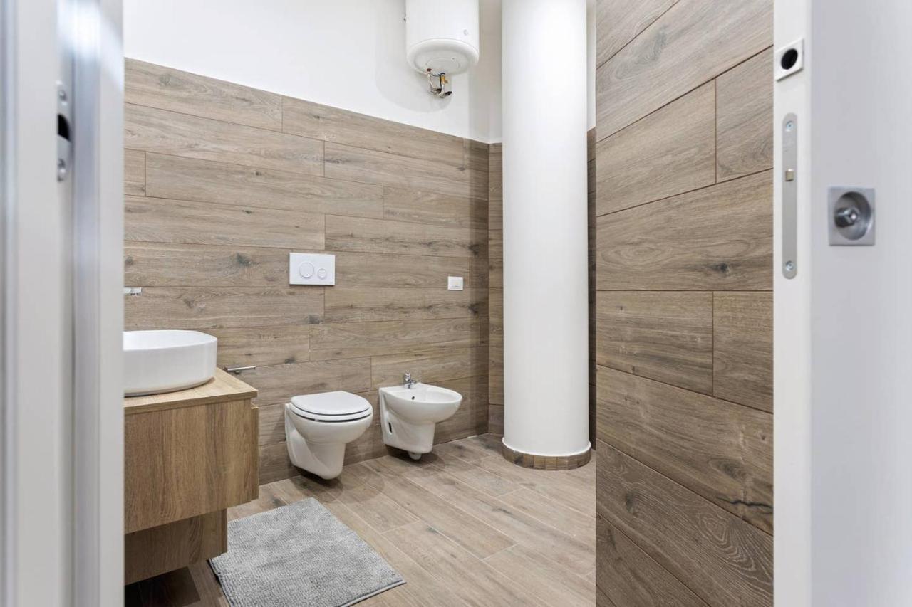 米兰Modern And New Flat In Duomo Area公寓 外观 照片